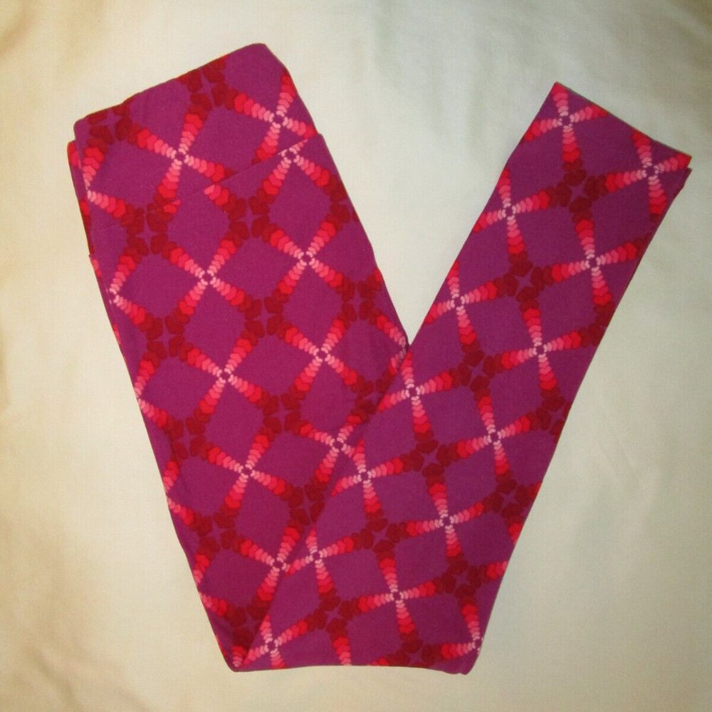 LuLaRoe LLR Hearts Valentine's Day Love One Size OS Leggings - EUC